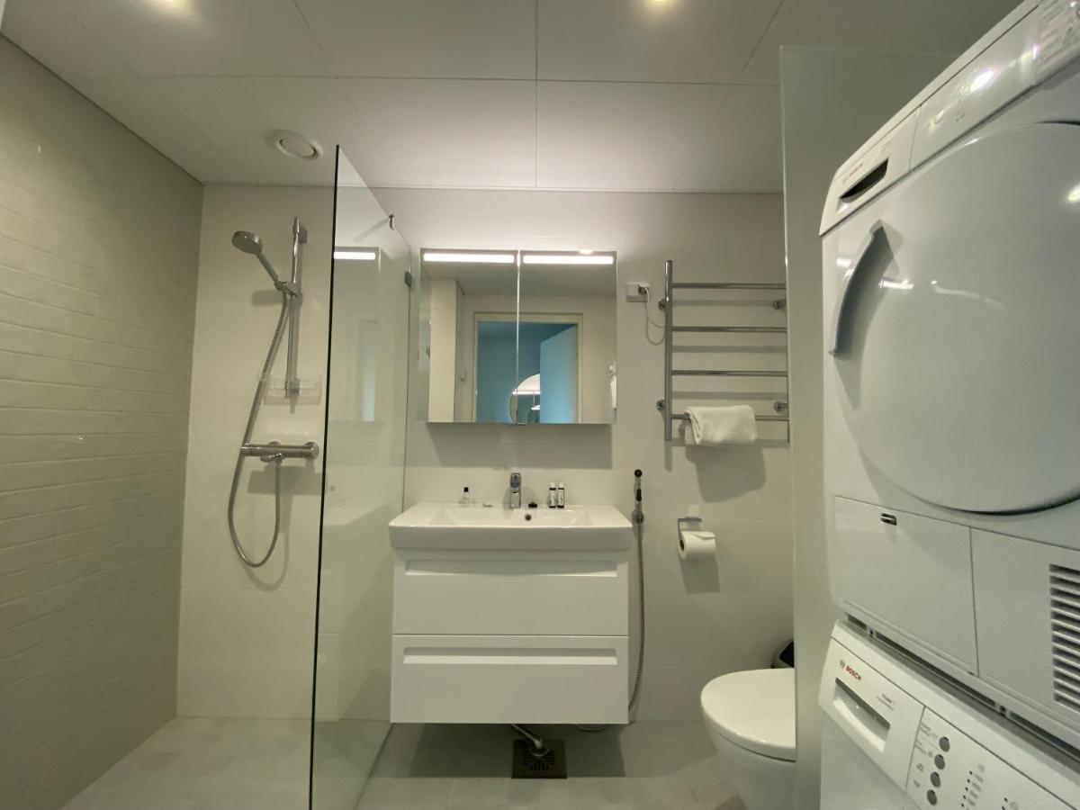 Ainoa Shopping Center Apartments - Tapiola เอสโป ภายนอก รูปภาพ